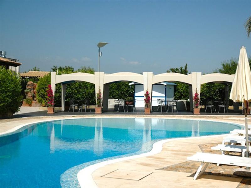 Charme Hotel Villa Principe Fitalia ฟานูซา ภายนอก รูปภาพ